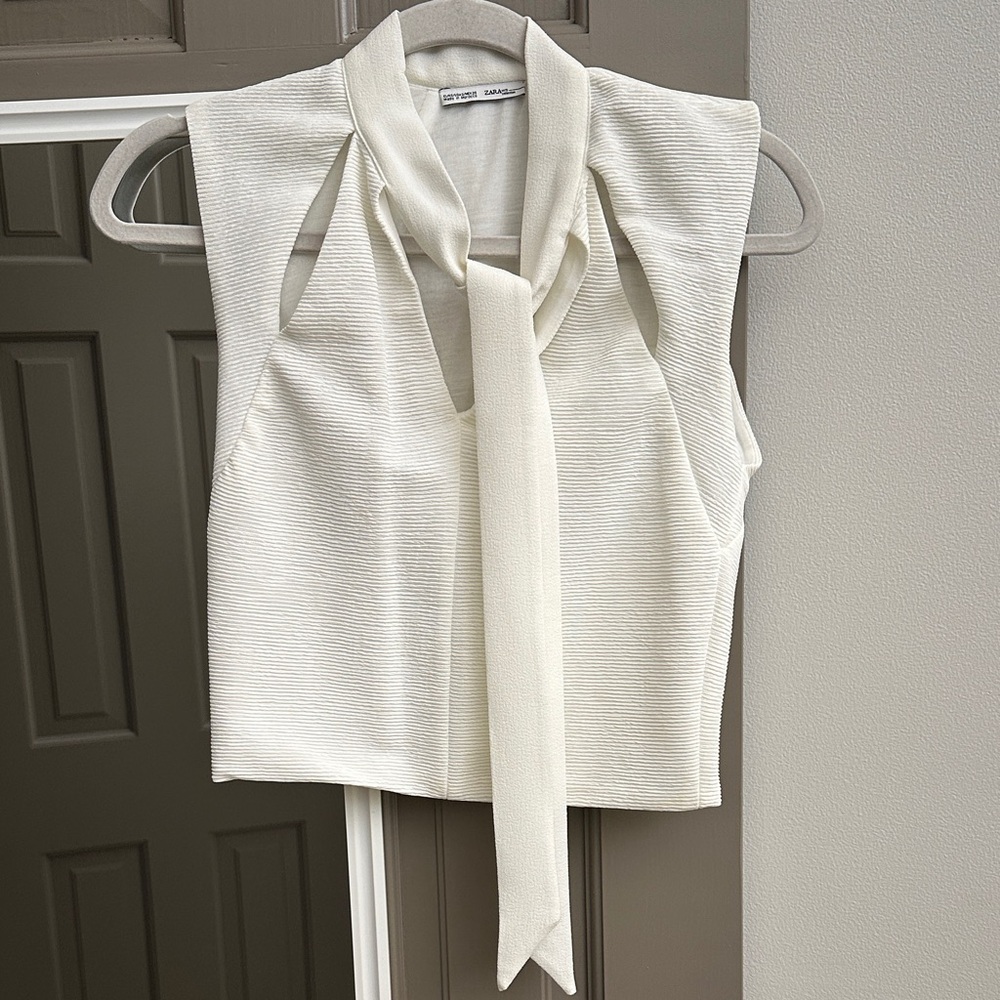 Zara Ivory Sleeveless Blouse with Tie Detail